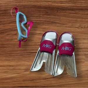 American Girl Beach Bundle: Fins, Goggles
